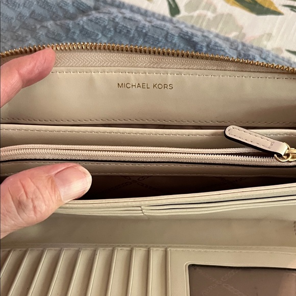 Michael Kors Geometric Brown and Gold Wallet - Picture 7 of 9